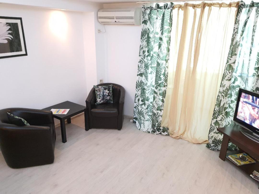 Global Downtown Apartments - Universitate - Balcescu Bukarest Eksteriør billede